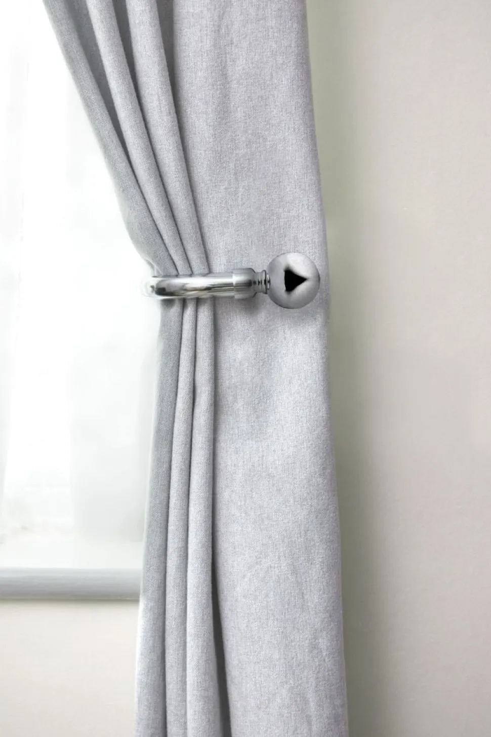 2 Pack Curtain Holdbacks Chrome Ball