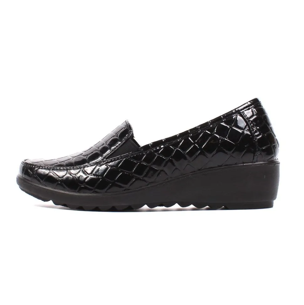 Beth Croc Women's Comfort Walk Shoes Black