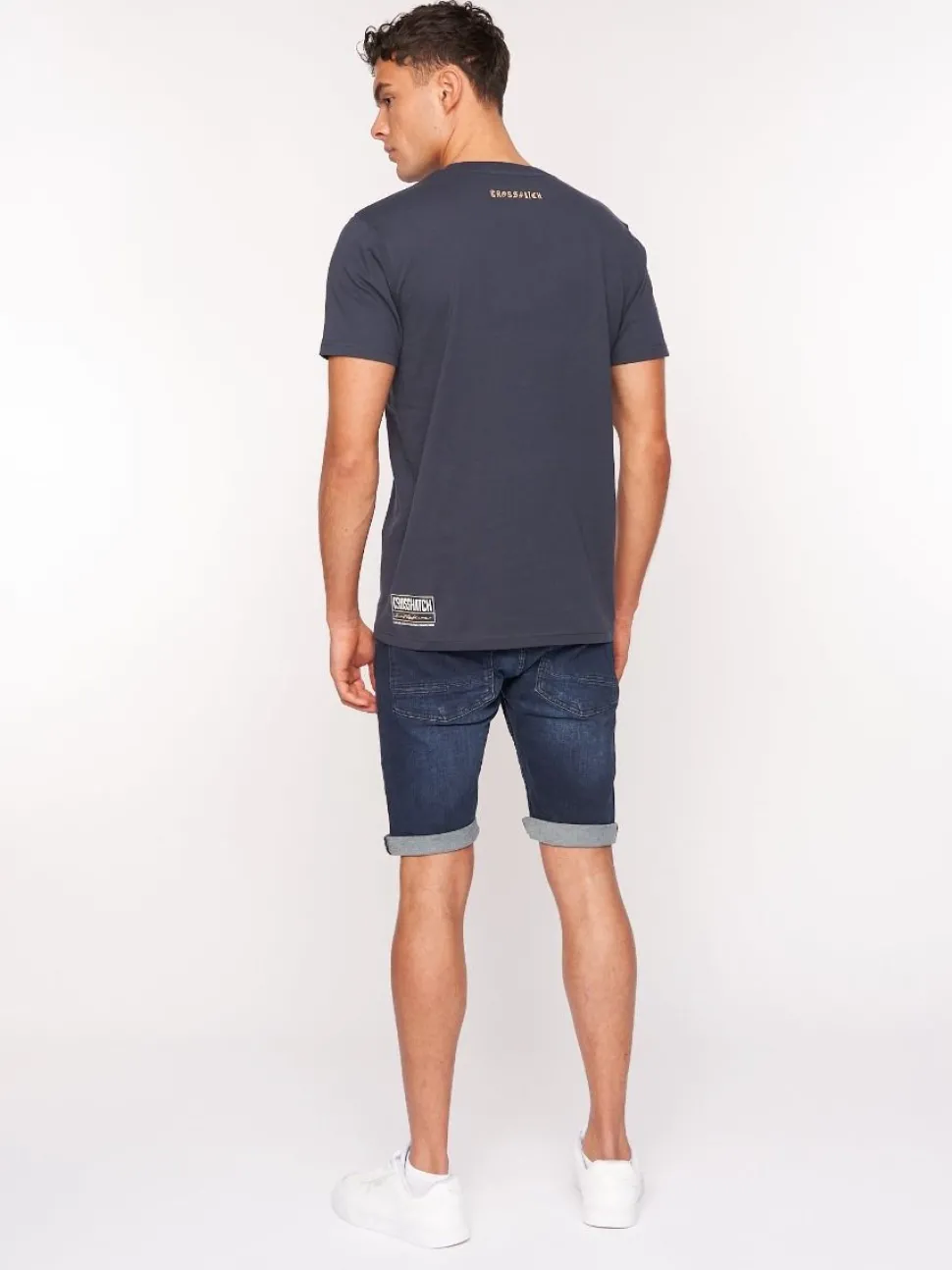 Doddington T-shirt Navy by Crosshatch