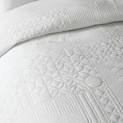 Folkstone Bedspread White by Catherine Lansfield-Bedspread