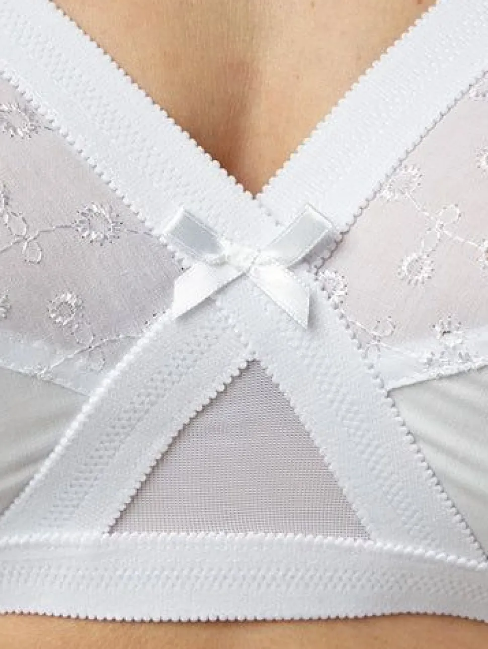 Grace Broderie Anglaise Non-Wired Bra by Marlon