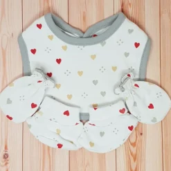 Heart Bib Mitten & Bootie Set