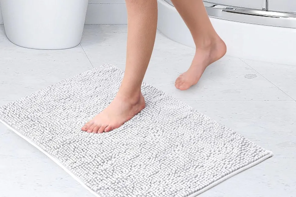Noodle White Soft Touch Non-Slip Bath Mat