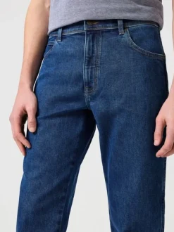 Wrangler Men's Stretch Regular Fit Dark Stone Jeans